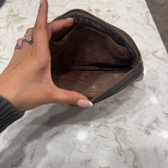 Louis Vuitton Brown Monogram Toiletry Bag - Picture 7 of 9
